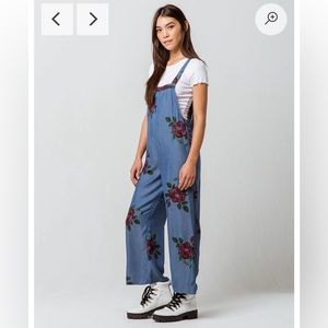 amuse society rioja overalls chambray with roses sz.S
